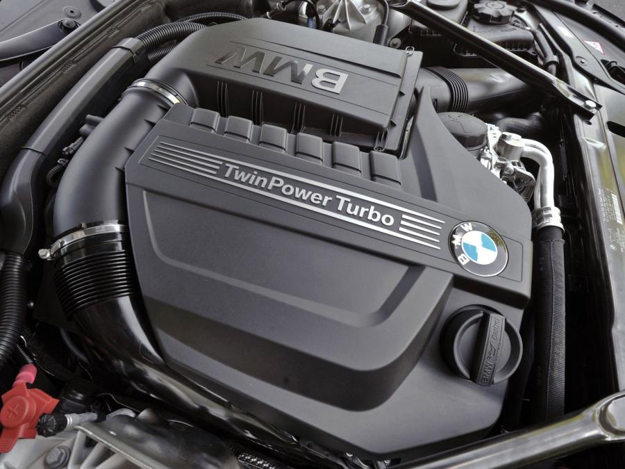  BMW 535i 2010 года  (US) (фото 3 из 11)